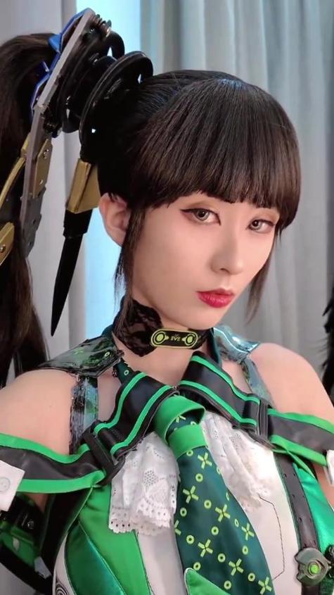 想看coser幕后？汉化版花絮最新更新来啦！