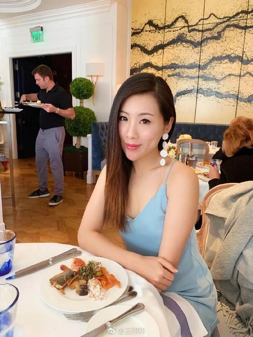 人妻夺取汉化版最新更新,精彩剧情等你体验!